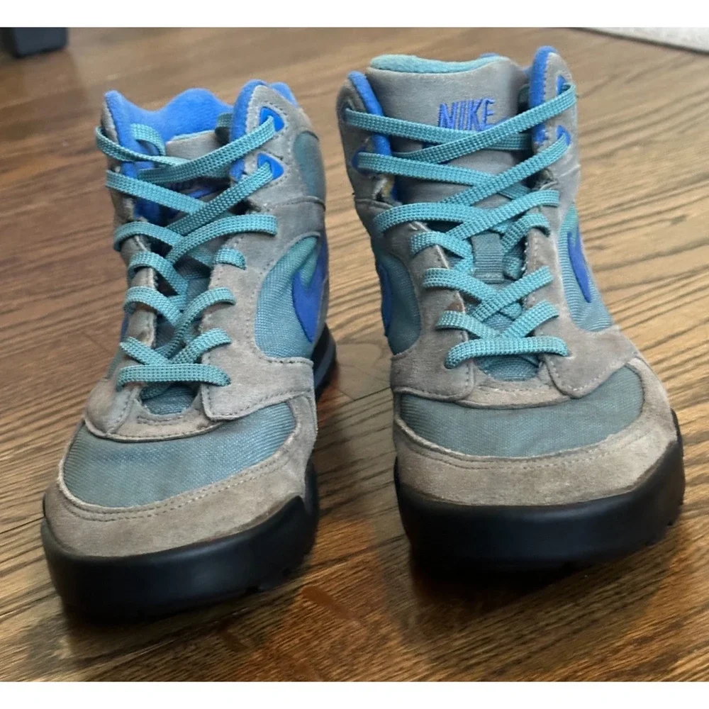 Nike ACG Caldera Vintage Womens Suede Boots Blue Grey Hiking 920305-SE 7.5